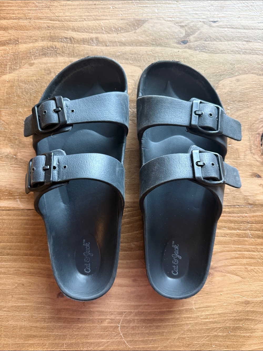Cat & Jack Black Buckle Slide Sandals Size 2